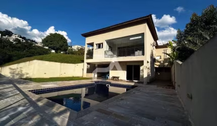 Casa mobiliada no Condomínio Valville para locação em Alphaville -SP