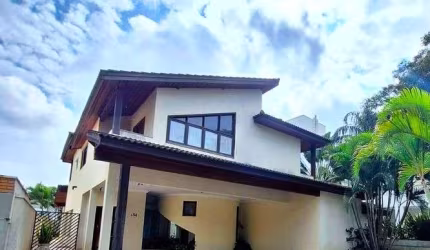 Uma oportunidade incrível no Residencial 12!Casa para locação tem 472 metros quadrados com 4 quartos