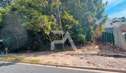Lote maravilhoso para construir uma belíssima casa, no condomínio Tamboré 1 - Alphaville
