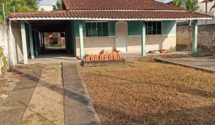 Excelente casa em Quinta-Mariana à Venda