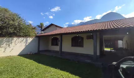 Casa em Condomínio em Guapimirim à Venda