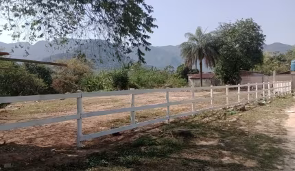 Terreno com 1.000m² em Cotia à Venda