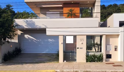 Casa de Alto Padrão à Venda – Urussanguinha, Araranguá/SC