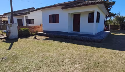 Casa no Morro dos Conventos – Conforto, espaço e natureza perto da praia! O refúgio ideal para quem valoriza paz, ar puro e boa localização.