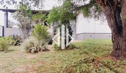 Contalex Vende Casa. Localização Central - Terreno Excelente! Em Carazinho