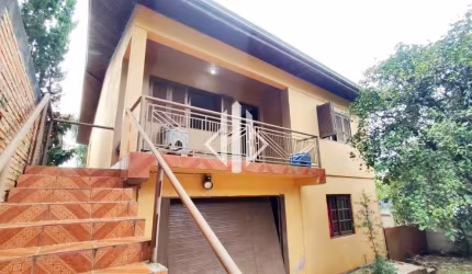 Contalex Imóveis Vende Excelente Casa  - 3 Dormitórios e Garagem - Na Melhor Localização