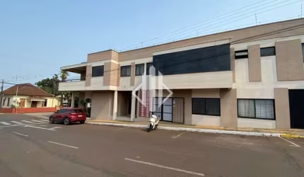 Sala Comercial com Box de Garagem à Venda, no Centro de Carazinho