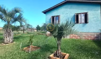 TERRENO DE 960 mt², COM 02 CASAS NO BAIRRO FLORESTA