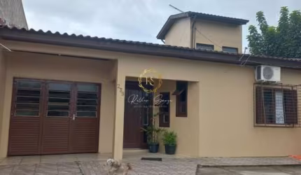 CASA COM 03 DORMITÓRIOS/QUARTOS, BAIRRO BERTO CÍRIO