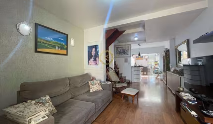 Casa com piso laminado e porcelanato em Canoas - Ótima oportunidade no Mato Grande