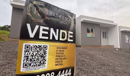 Casa no bairro Califórnia, em fase final com excelente localização.