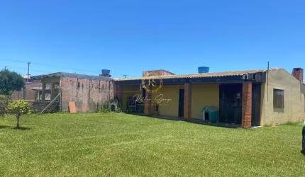 Casa em Magistério/Balneário Pinhal