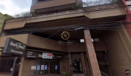Sala Comercial à venda em São João, Porto Alegre - Oportunidade!