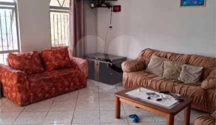 Casa com 3 quartos à venda em Jardim Sales - SP