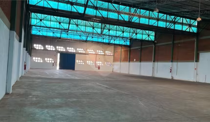 Galpão para locação em Distrito Industrial - SP