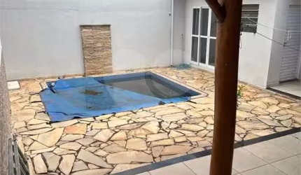 Casa com 3 quartos à venda em Jardim Santa Amália - SP
