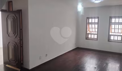 Casa com 3 quartos à venda em Jardim Pacaembu - SP