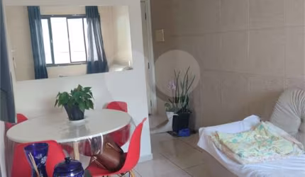 Apartamento com 2 quartos à venda em Medeiros - SP