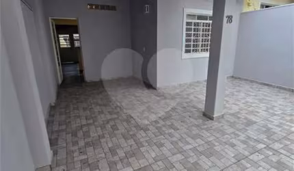 Casa com 2 quartos à venda em Medeiros - SP