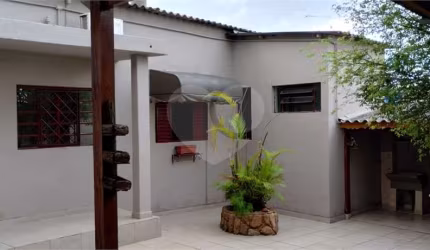 Casa com 2 quartos à venda em Vila Municipal - SP