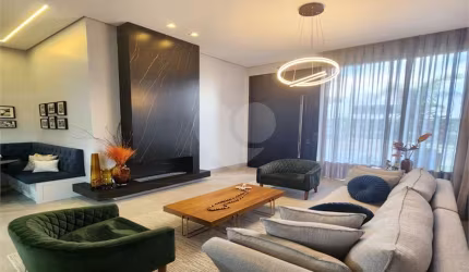 Condomínio com 4 quartos à venda em Jardim Florestal - SP