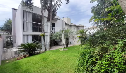 Condomínio com 3 quartos à venda em Parque Das Laranjeiras - SP