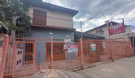 Apartamento De 2 Dormitórios, Sala de Estar, Banheiro Social, Cozinha, Área de S