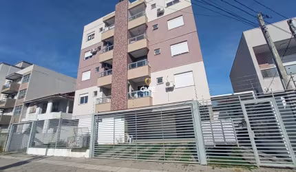 Apartamento Em Camobi De 1 Dormitório, Sala e Cozinha Conjugadas, Banheiro Socia
