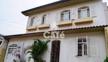 Casa 4 dormitórios à venda Nossa Senhora de Lourdes Santa Maria/RS
