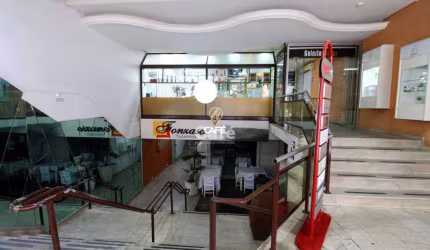 Sala comercial em uma ótima localização .