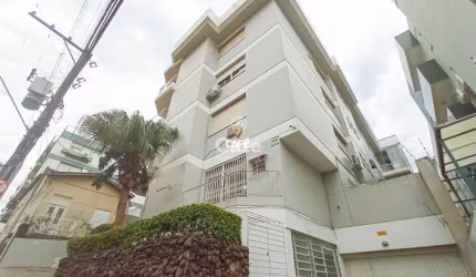 Oportunidade!! Apto amplo, centro, 3 quartos, 1 suíte, sacada e garagem