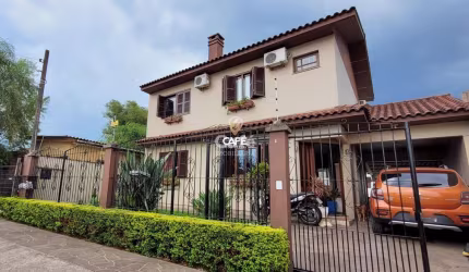 Casa 5 Dormitórios, 1 Suíte, 2 Banheiros, Espaço Gourmet, Piscina, Portão Eletrô