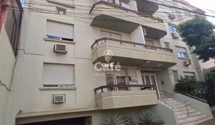 Apartamento Amplo De 2 Dormitórios, Sala De Estar e Jantar, 2 Banheiros, Dependê