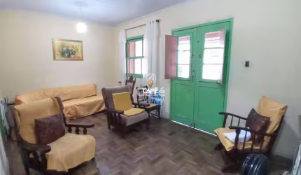 Casa á venda com 150m² , 3 Quartos e 2 Vagas
