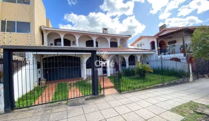 Casa com 4 Dormitórios  localizada no centro de São Sepé-RS
