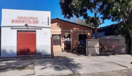 Casa com Ponto Comercial De 3 Dormitórios, Sala, 3 Banheiros, Cozinha, Depósito,