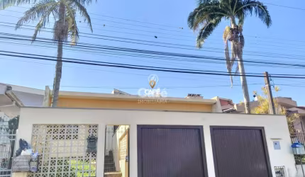 Casa, 3 Dormitórios, 1 Suíte, 2 Banheiros, 3 Vagas, Churrasqueira, Piscina, Lour