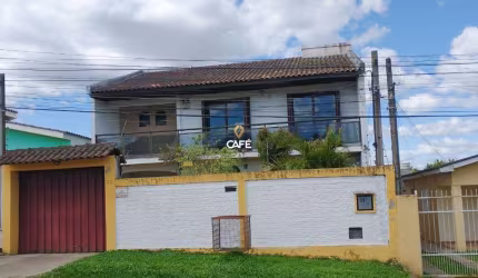 Casa ampla muito segura e cheia de atrativos em excelente espaço, próxima ao Hos