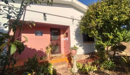 Casa, 3 Dormitórios, 1 Suíte, 2 Banheiros , 2 Vagas, Pátio, Tomazetti