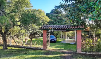 Lindo sítio em Itaara! Casa com piscina, pátio amplo e pomar!