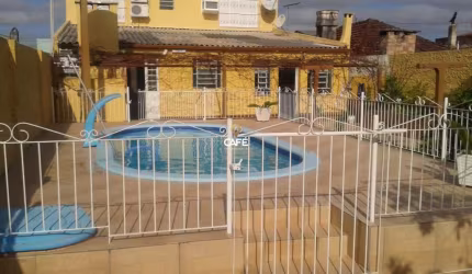 Lindo sobrado 3 dormitórios sacada lareira e piscina