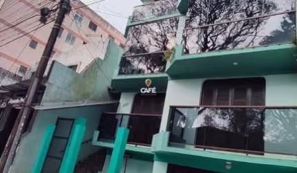 Apartamento amplo com 2 dormitórios, sendo uma suíte com closet, 2 sacadas, 2 ba