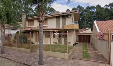 Casa Duplex Em Camobi De 3 Dormitórios, Suíte, Sala 2 Ambientes, 2 Banheiros, La