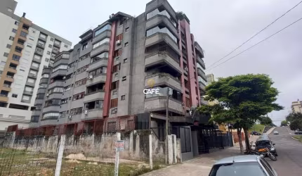 Cobertura em uma das melhores avenidas da cidade