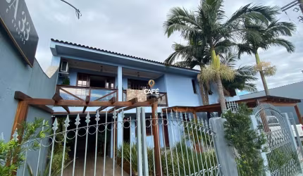 Investimento l em Santa Maria, RS: Casa de Festas e Residência à Venda em Patron