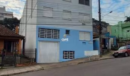 Apartamento três dormitórios no bairro Menino Jesus
