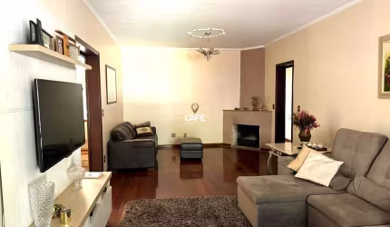 Apartamento e ampla loja comercial à venda no centro de Santa Maria
