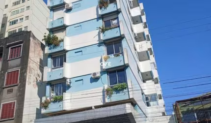 Apartamento No Centro De 3 Dormitórios, Suíte, Sala De Estar, Banheiro Social, C