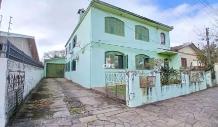 Sobrado De 5 Dormitórios, Sala De Estar, 2 Banheiros, Cozinha, Área De Serviço,