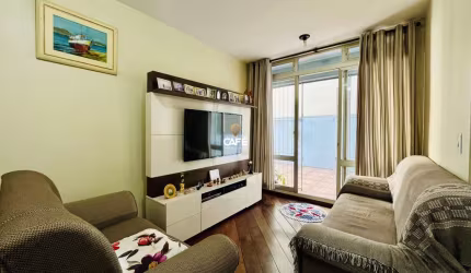 Apartamento, 2 Dormitórios, 1 Banheiro, 1 Vaga, Elevador, Centro